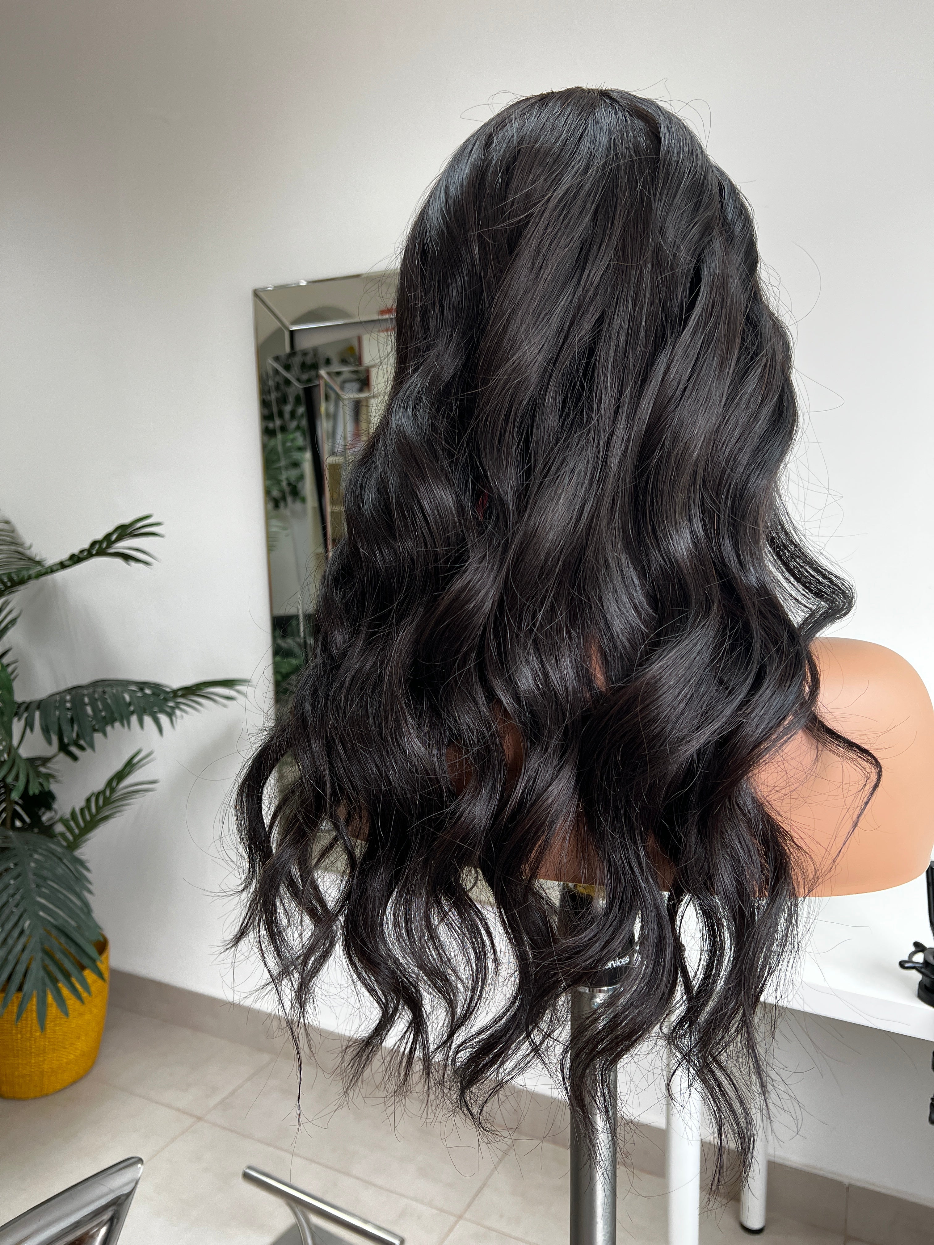 Donna wavy